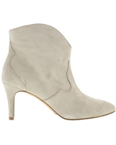 Toral Heeled Boots - White