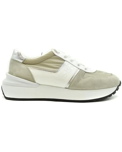 Car Shoe Trainers - White