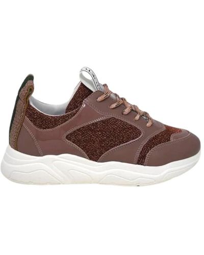 Stokton Sneakers in pelle glitterata con suola oversize - Marrone