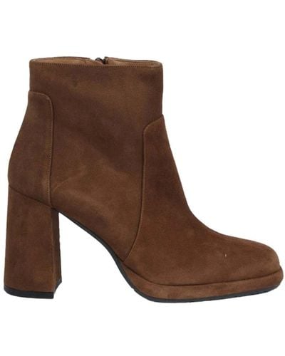 Albano Heeled Boots - Brown
