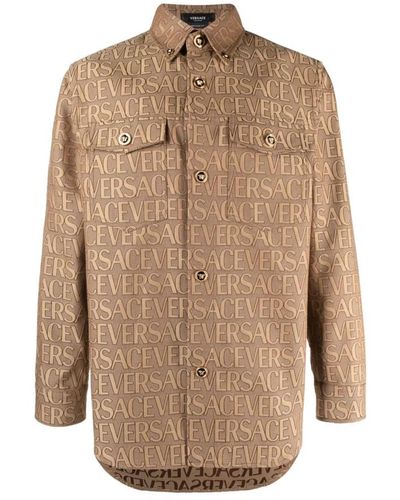 Versace Braun beige allover hemd mit signature-knöpfen