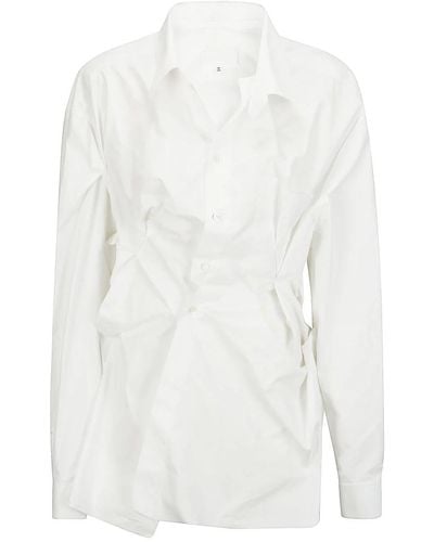 Maison Margiela Langarmshirt mit asymmetrischem saum und tasche,shirts - Weiß