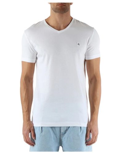 Calvin Klein Baumwoll v-ausschnitt t-shirt mit logo-patch vorne - Weiß