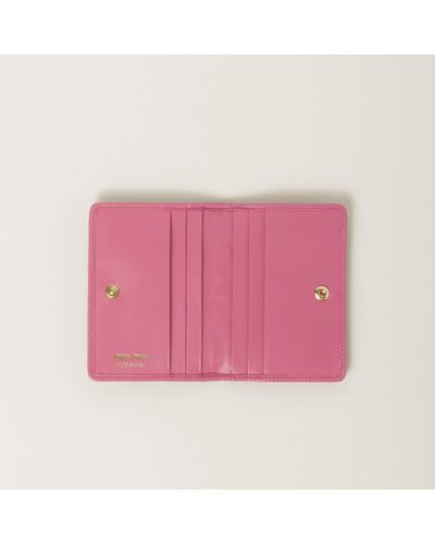 SAINT LAURENT Monogram Matelassé Woman compact zip around wallet in pink  and white textured quilted leather a_V4