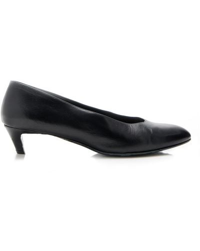 The Row New Almond Leather Court Shoes - Black