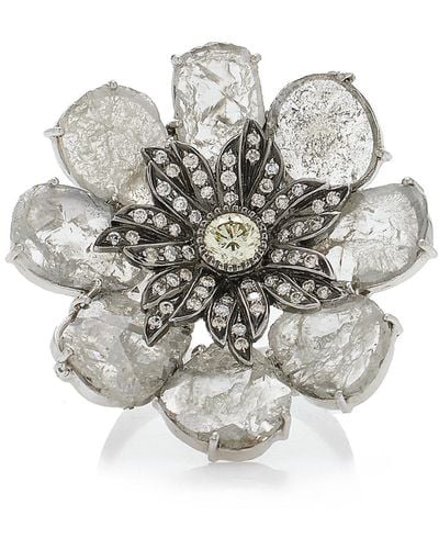 Amrapali One Of A Kind 18k White Gold Large Flower Diamond Ring - Grey