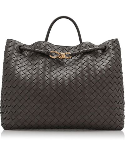 Bottega Veneta Andiamo Large Intrecciato-leather Handbag - Black
