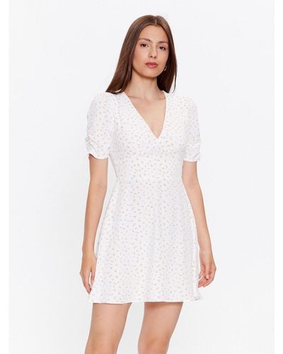Glamorous Kleid Für Den Alltag Ck7065 Weiß Slim Fit