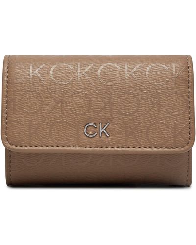 Calvin Klein Kleine Damen Geldbörse K60K612637 - Braun