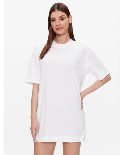 Calvin Klein Kleid Für Den Alltag 00Gws3D902 Weiß Relaxed Fit