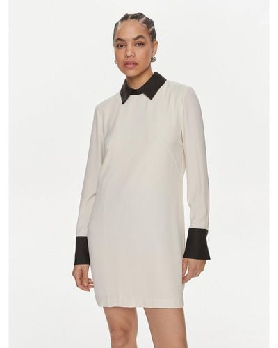 ViCOLO Kleid Für Den Alltag Tb0156 Écru Regular Fit - Weiß