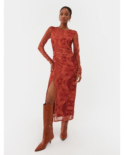 Sisley Kleid Für Den Alltag 4Xaflv04E Slim Fit - Rot