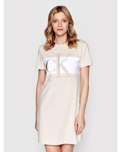 Calvin Klein Kleid Für Den Alltag J20J218862 Regular Fit - Weiß