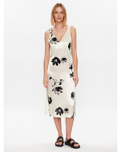 Calvin Klein Kleid Für Den Alltag K20K205595 Écru Regular Fit - Weiß