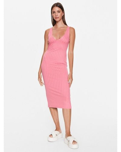 EDITED Kleid Für Den Alltag Edt6931002 Fitted Fit - Pink