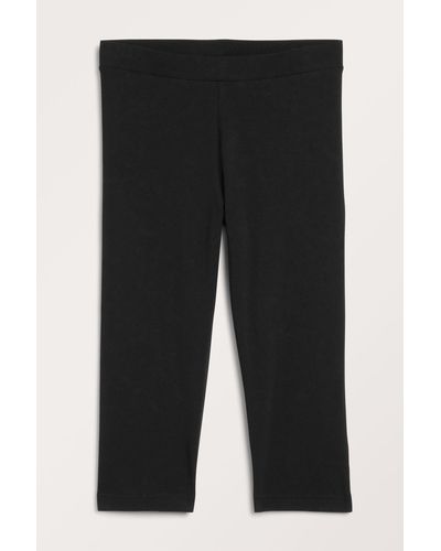 Monki Stretchy Capri Trousers - Black