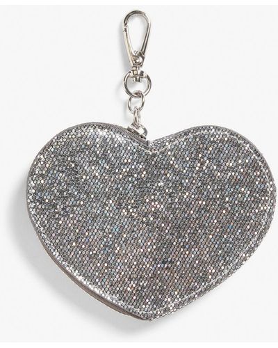 Monki Heart Shaped Case With Clasp - Grey
