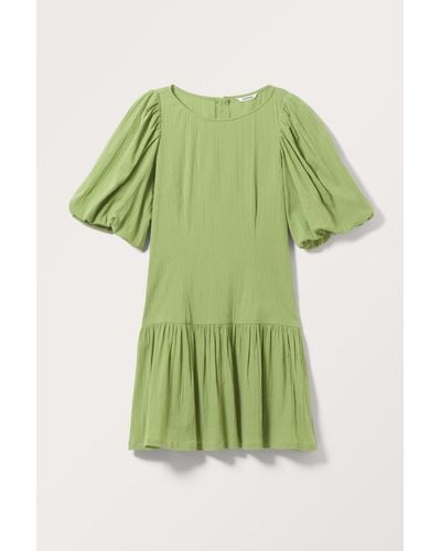 Monki Kurzes Kleid Mit Puffärmeln - Grün