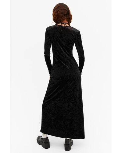 Monki Long Sleeved Velvet Maxi Dress - Black