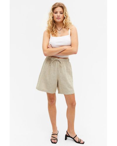 Monki Linen Blend Shorts Regular Waist - Natural