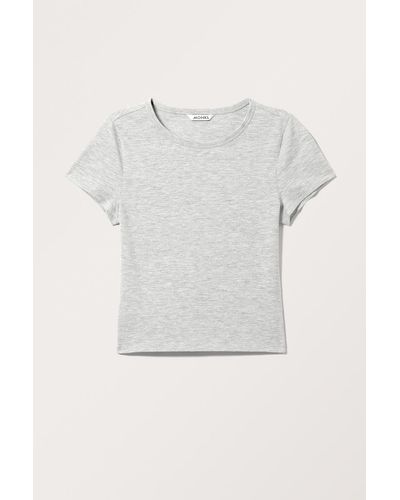 Monki Bauchfreies, Körperbetontes Baumwoll-T-Shirt - Grau