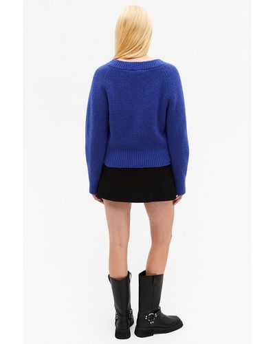 Monki Knitted V-neck Sweater - Blue