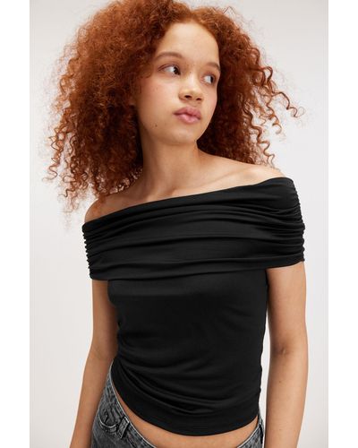 Monki Fitted Sleeveless Off-shoulder Top - Black