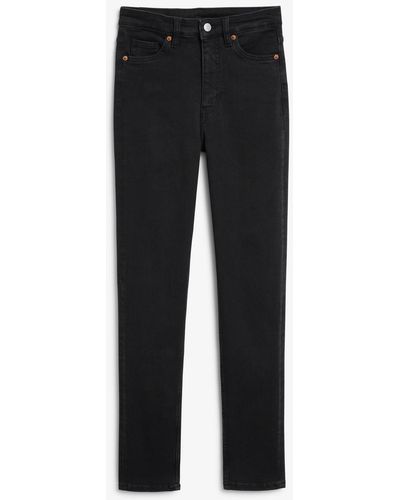 Monki Hoch sitzende jeans jin mit flexibler passform - Schwarz