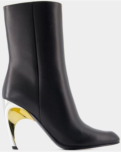 Alexander McQueen Seal Ankle Boots - Black