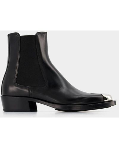 Alexander McQueen Boxcar Boots In /silver Leather - Black