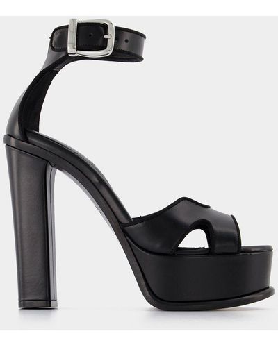 Alexander McQueen Black Leather Pumps With Silver Hardware