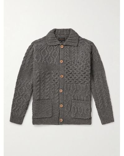 Beams Plus Alan Cardigan aus Wolle in Zopfstrick und Patchwork-Optik - Grau