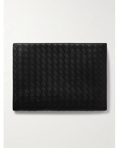 Bottega Veneta Avenue B. Intrecciato Leather Pouch - Black