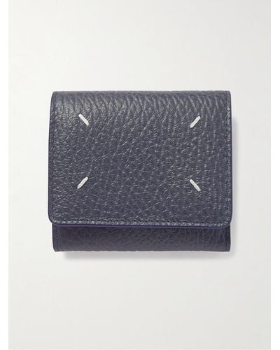 Maison Margiela Aufklappbares Portemonnaie aus vollnarbigem Leder mit Logostickerei - Blau