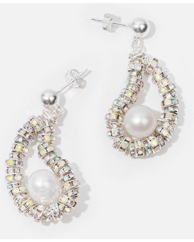 PEARL OCTOPUSS.Y Mini Oyster Freshwater Pearl Drop Earrings - Metallic