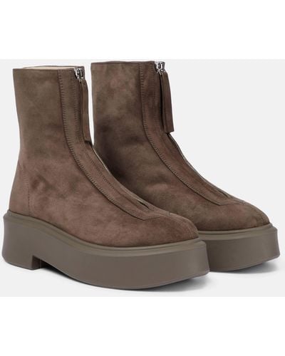The Row Zipped Boot 1 Suede Boots - Brown