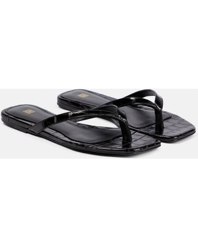 Totême Croc-effect Leather Thong Sandals - Black