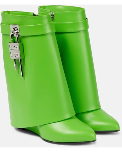 Givenchy Shark Lock Ankle Boots In Leather - Green