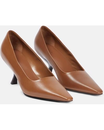 The Row Kitten Leather Pumps - Brown