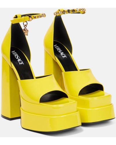 Versace Medusa Aevitas Patent Leather Platform Sandals - Yellow