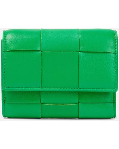 Bottega Veneta Intreccio Leather Wallet - Green