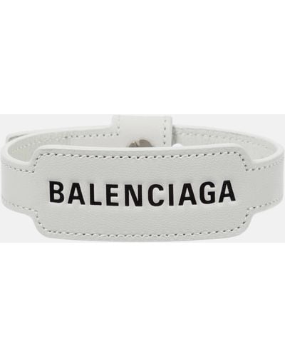 Balenciaga Logo Leather Bracelet - Metallic