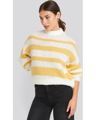 NA-KD Trend Striped Round Neck Oversized Knitted Sweater - Geel