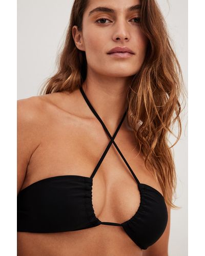 NA-KD Swimwear Bikinitop Met Gekruiste Voorkant - Zwart