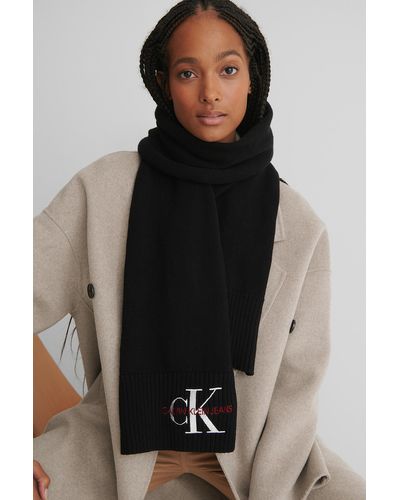 Gevangene Zeemeeuw ingesteld Calvin Klein Scarves and mufflers for Women | Online Sale up to 80% off |  Lyst