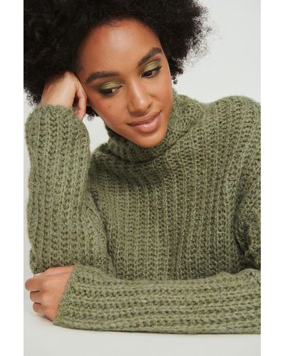 NA-KD Cropped Gebreide Sweater Met Hoge Halslijn - Groen