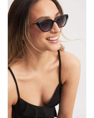 NA-KD Metal Detailed Cateye Sunglasses - Zwart