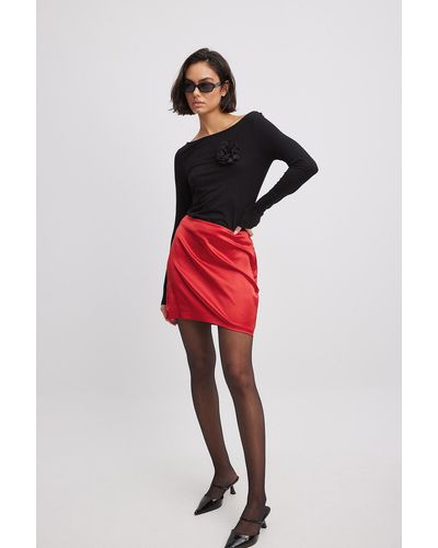 NA-KD Party Getailleerde Mini-satijnen Rok Met Hoge Taille - Rood