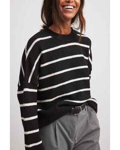 NA-KD Trend Gebreide Sweater Met Strepen - Zwart