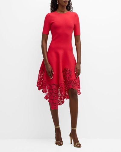 Oscar de la Renta Asymmetric Gardenia Guipure-Hem Short-Sleeve Knit Dress - Red